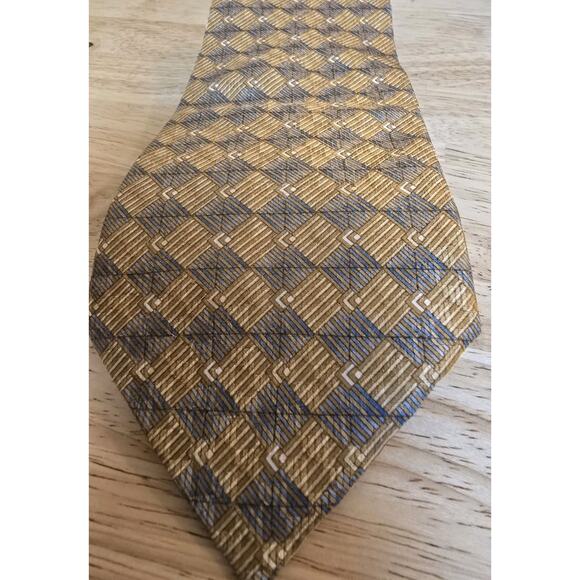 Claiborne Men's 100% Silk Diamonds Neck Tie Gold Blue Gray Classic 3 7/8" x 57" - Picture 2 of 6